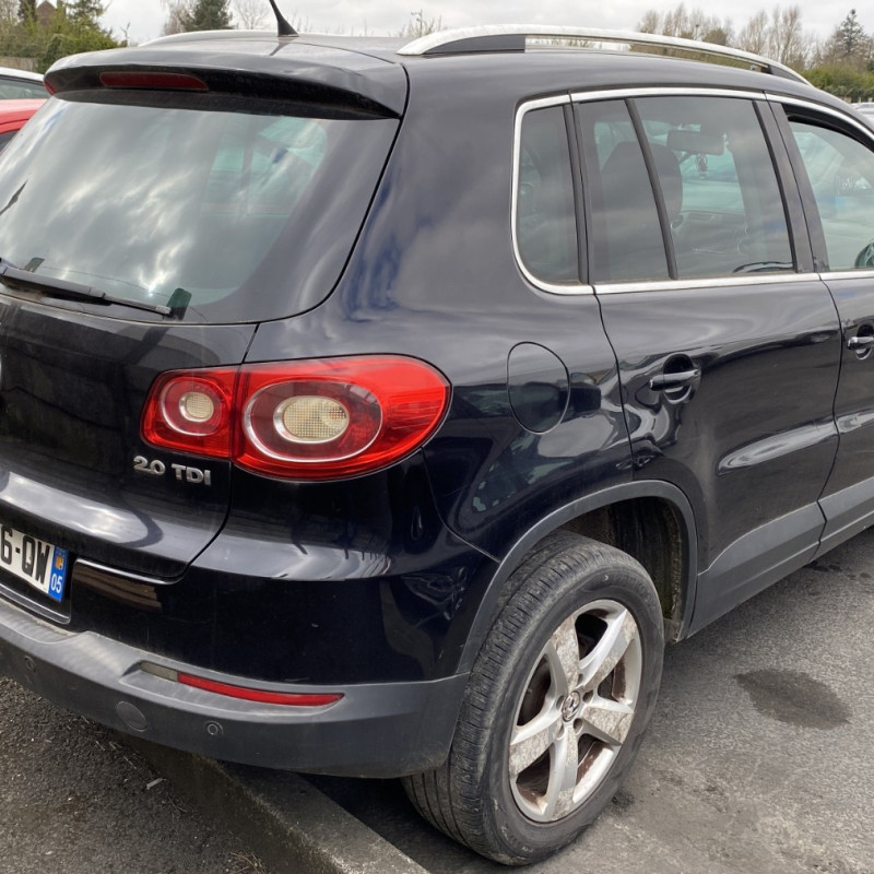 VOLKSWAGEN TIGUAN 1 PHASE 1 2.0 TDI - 16V TURBO 4 MOTION 4X4 Photo n°3