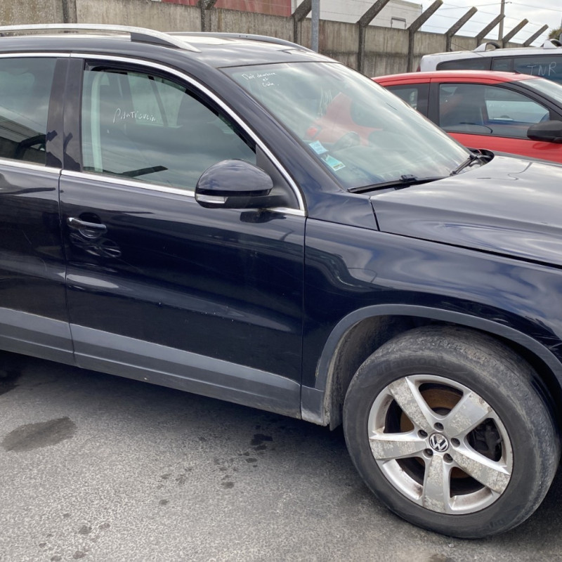 VOLKSWAGEN TIGUAN 1 PHASE 1 2.0 TDI - 16V TURBO 4 MOTION 4X4 Photo n°8