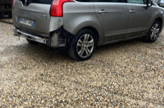 PEUGEOT 5008 1 PHASE 2 1.6 HDI - 8V TURBO