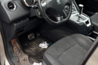 PEUGEOT 5008 1 PHASE 2 1.6 HDI - 8V TURBO