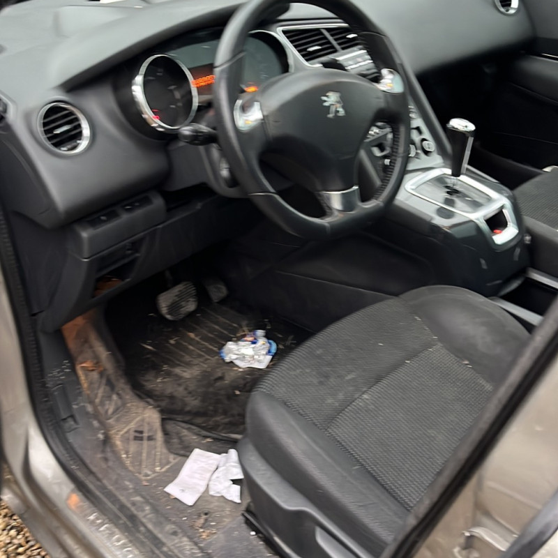 PEUGEOT 5008 1 PHASE 2 1.6 HDI - 8V TURBO Photo n°6