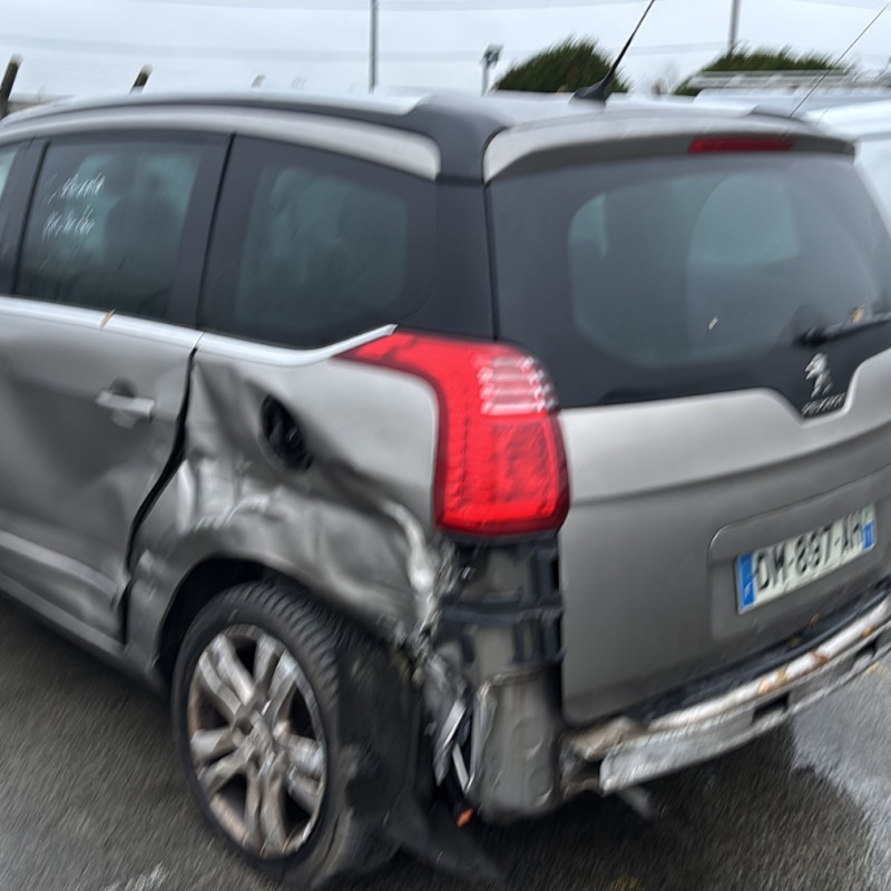 PEUGEOT 5008 1 PHASE 2 1.6 HDI - 8V TURBO Photo n°15