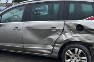 PEUGEOT 5008 1 PHASE 2 1.6 HDI - 8V TURBO