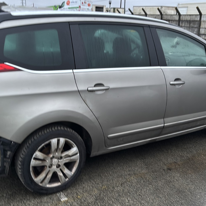 PEUGEOT 5008 1 PHASE 2 1.6 HDI - 8V TURBO Photo n°18
