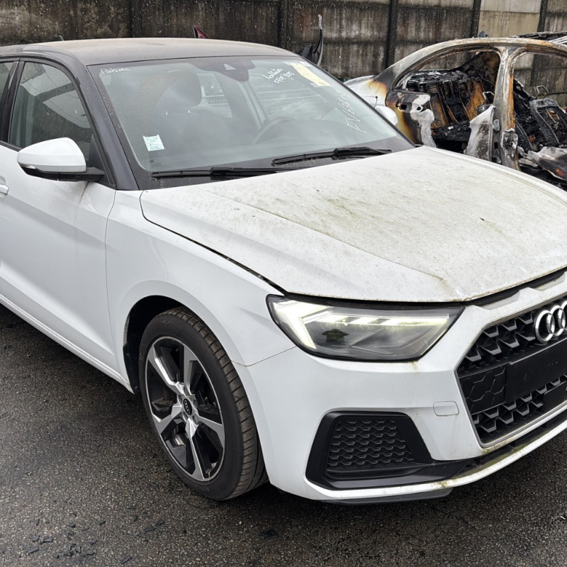 AUDI A1 2 SPORTBACK 1.0 30-TFSI - 12V TURBO Photo n°2