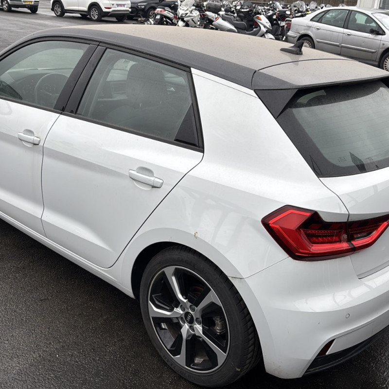 AUDI A1 2 SPORTBACK 1.0 30-TFSI - 12V TURBO Photo n°4
