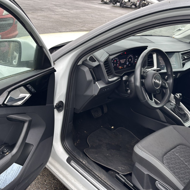 AUDI A1 2 SPORTBACK 1.0 30-TFSI - 12V TURBO Photo n°9