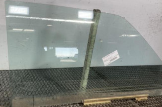 Vitre avant droit PEUGEOT 205