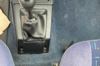 Vitre avant droit PEUGEOT 205