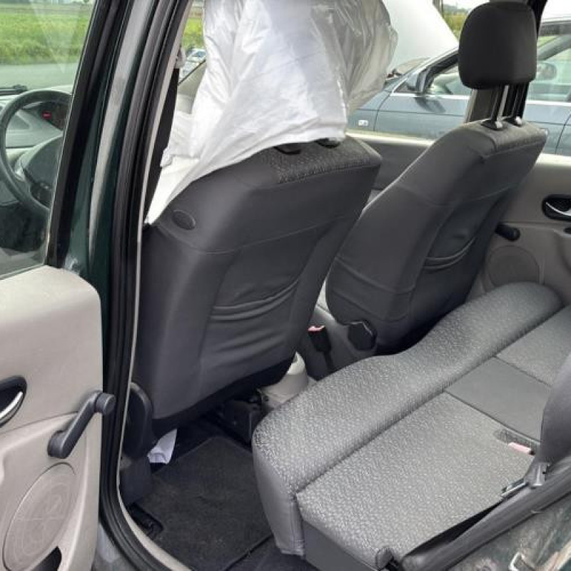 Plage arriere RENAULT MODUS Photo n°5