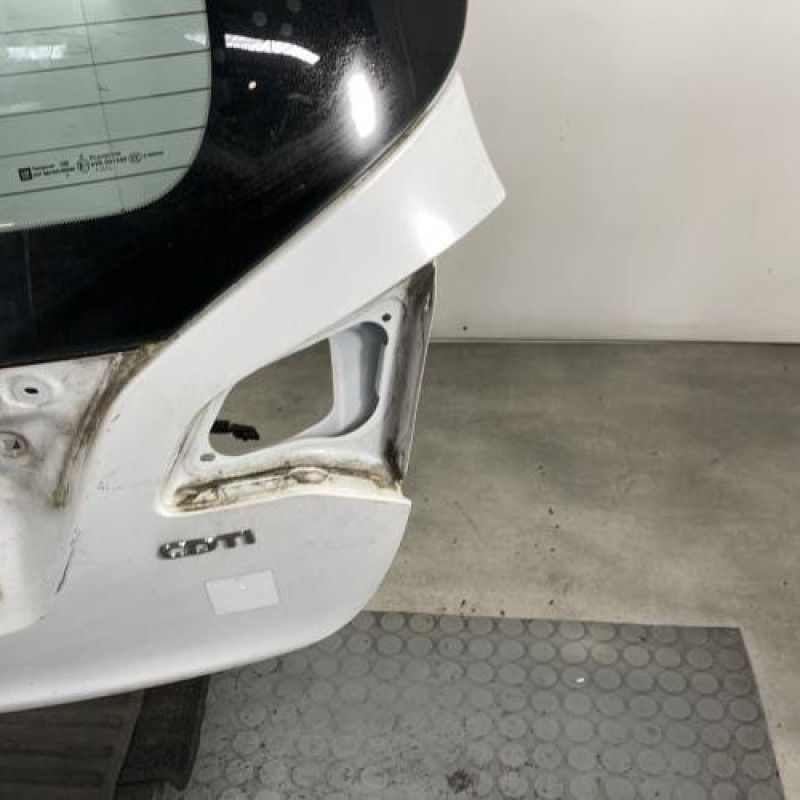 Malle/Hayon arriere OPEL MERIVA B Photo n°4