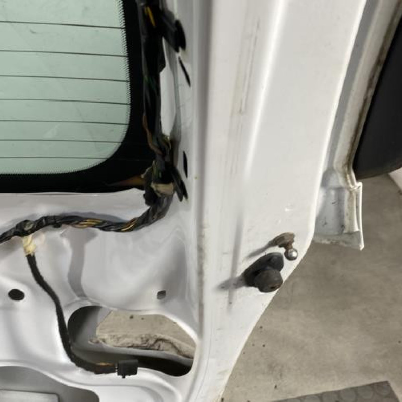 Malle/Hayon arriere OPEL MERIVA B Photo n°8