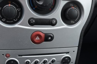 Pretensionneur de ceinture avant droit RENAULT MODUS