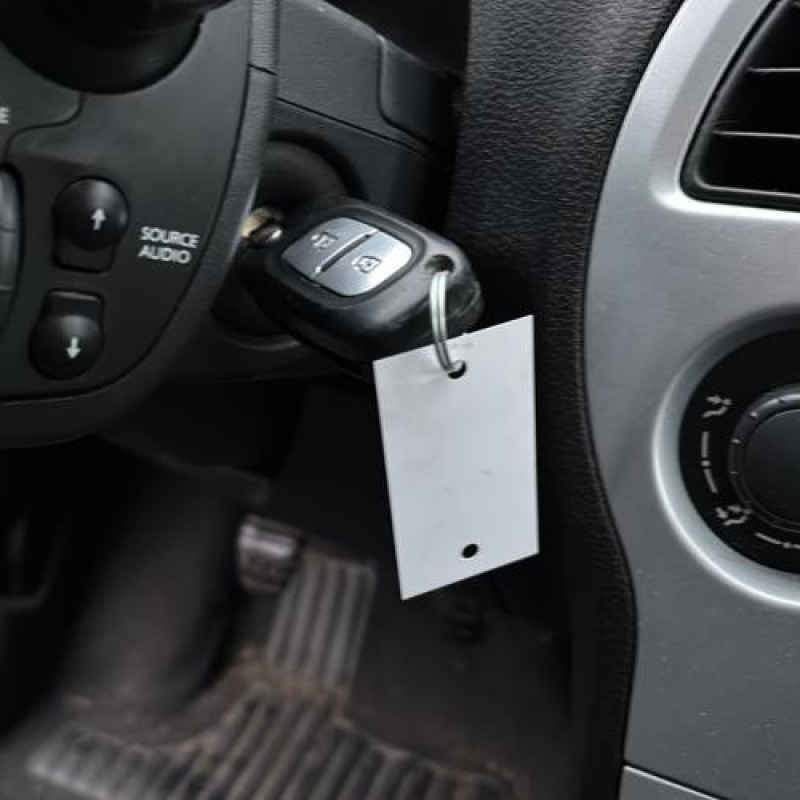 Pretensionneur de ceinture avant droit RENAULT MODUS Photo n°20