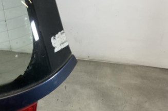 Malle/Hayon arriere VOLKSWAGEN GOLF 5