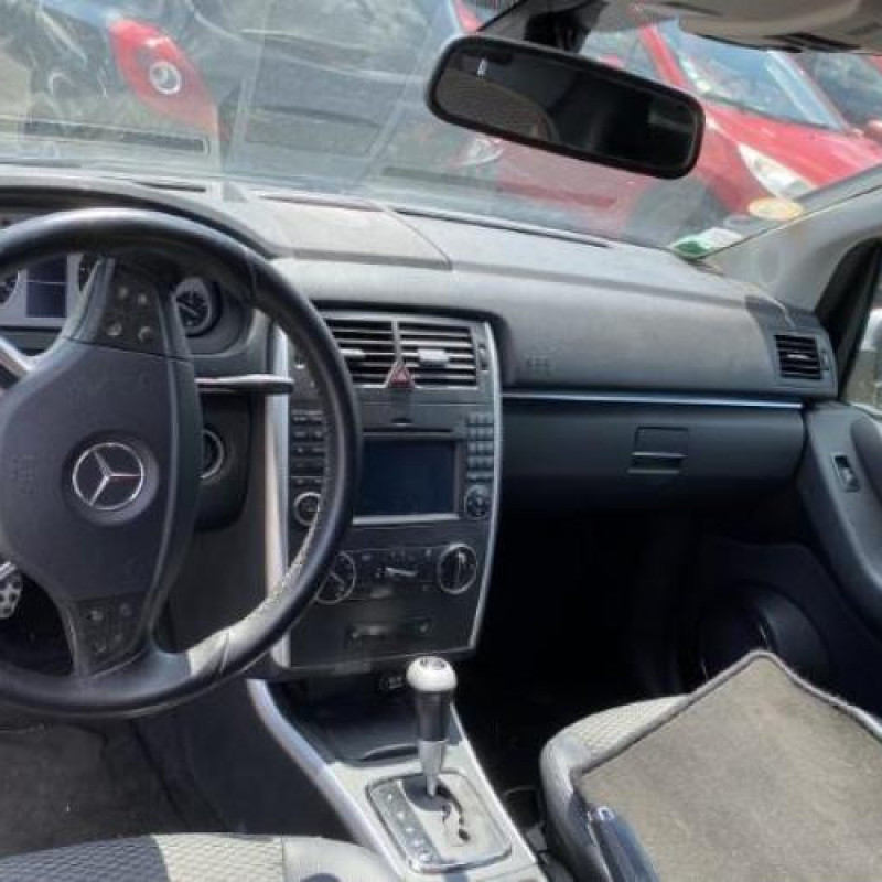 Pretensionneur de ceinture avant gauche MERCEDES CLASSE B 245 Photo n°7