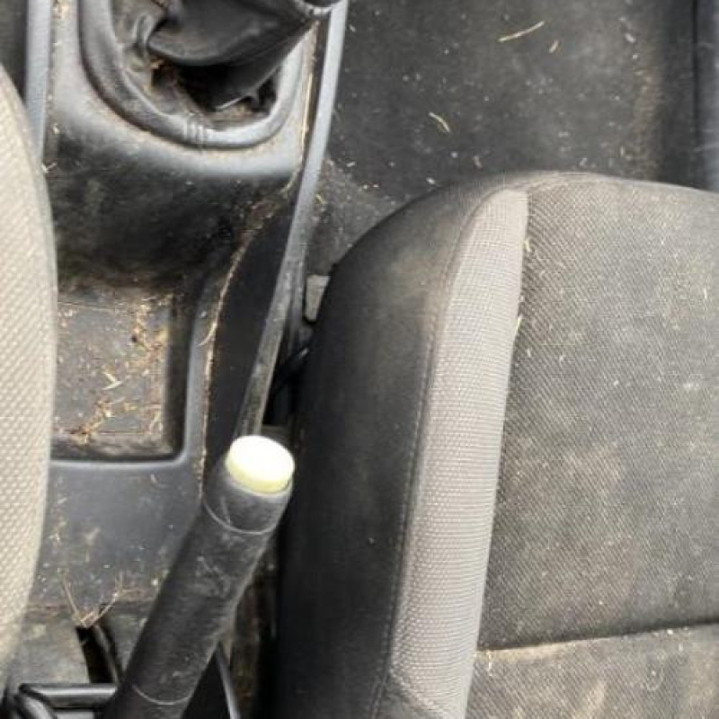 Vitre arriere droit PEUGEOT 207 Photo n°20