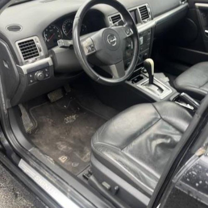 Pare choc arriere OPEL SIGNUM Photo n°14