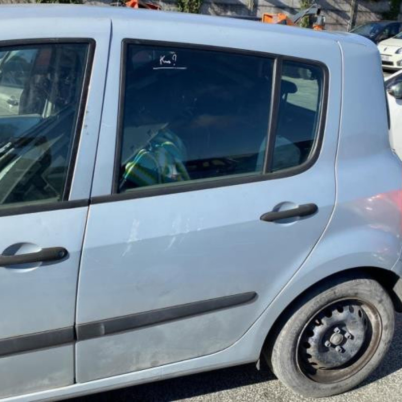 Plage arriere RENAULT MODUS Photo n°7