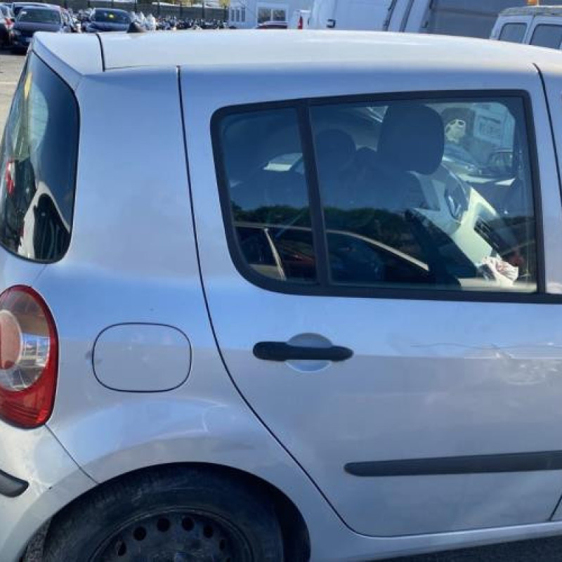 Plage arriere RENAULT MODUS Photo n°8