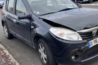 DACIA SANDERO 1 1.5 DCI - 8V TURBO