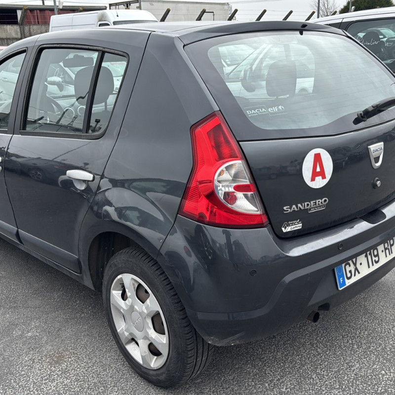DACIA SANDERO 1 1.5 DCI - 8V TURBO Photo n°15