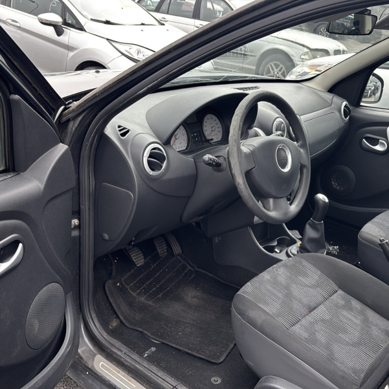 DACIA SANDERO 1 1.5 DCI - 8V TURBO Photo n°20