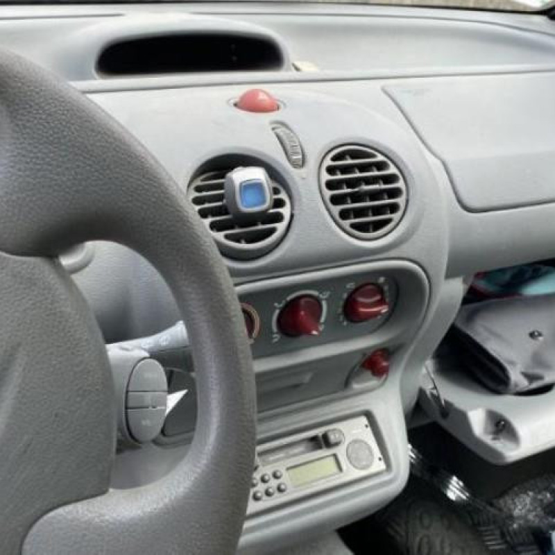 Capot RENAULT TWINGO 1 Photo n°12