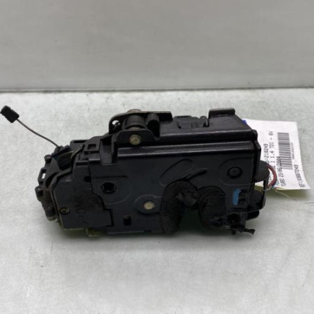 Serrure avant droit VOLKSWAGEN POLO 4