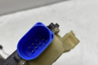 Serrure avant droit VOLKSWAGEN POLO 4