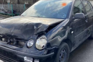 Serrure avant droit VOLKSWAGEN POLO 4