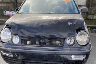 Serrure avant droit VOLKSWAGEN POLO 4