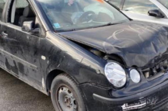 Serrure avant droit VOLKSWAGEN POLO 4