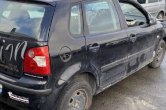 Serrure avant droit VOLKSWAGEN POLO 4