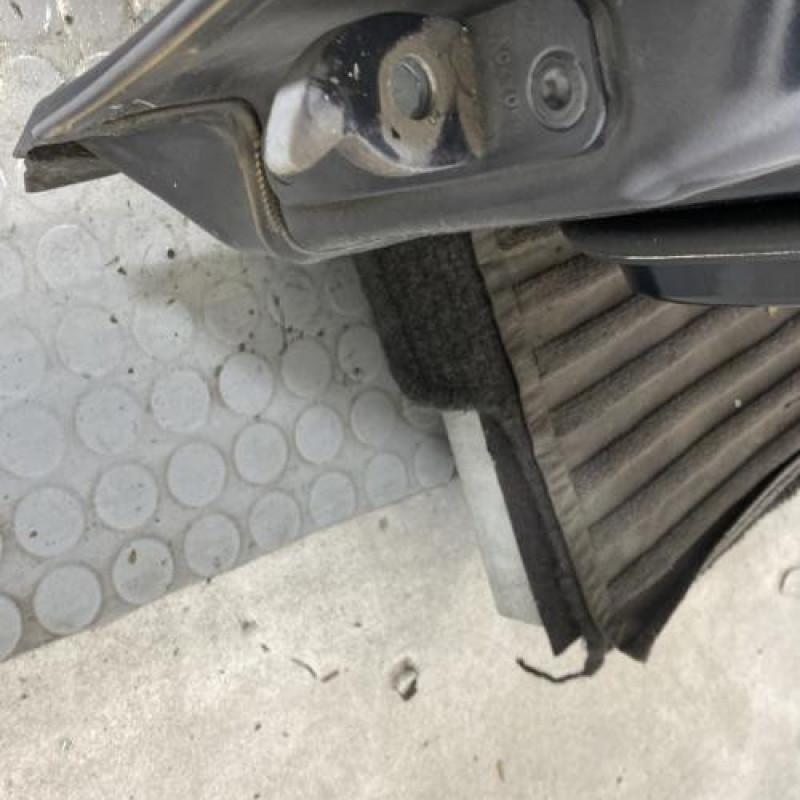 Porte avant droit MERCEDES CLASSE C 204 Photo n°4