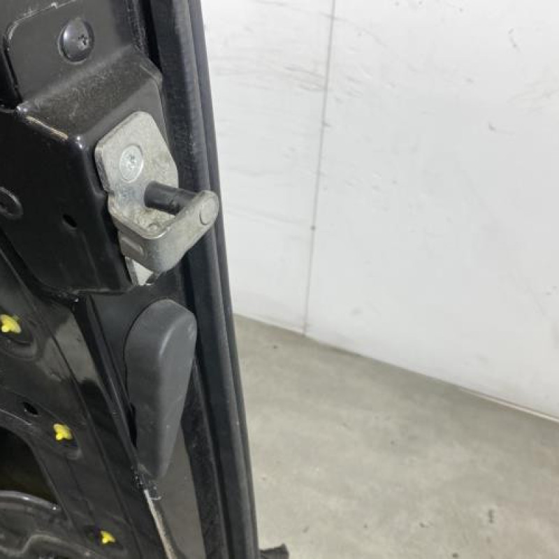 Porte de coffre droit RENAULT TRAFIC 3 Photo n°10