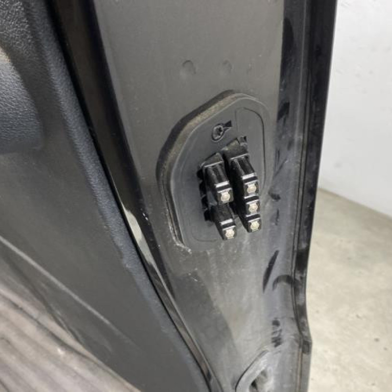 Porte laterale gauche RENAULT TRAFIC 3 Photo n°5