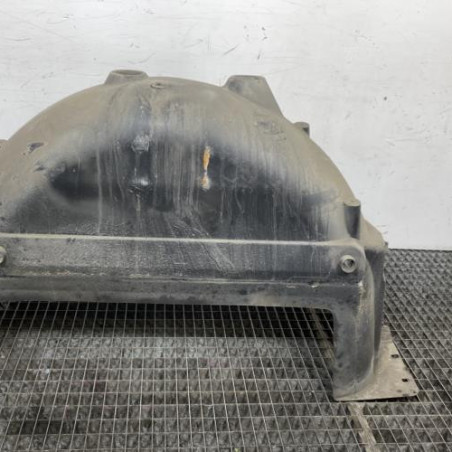 Pare boue arriere droit RENAULT TRAFIC 3