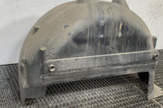 Pare boue arriere droit RENAULT TRAFIC 3