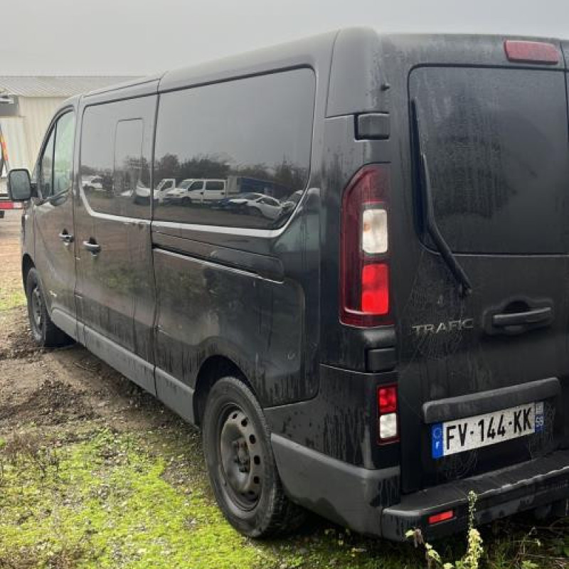 Pare boue arriere droit RENAULT TRAFIC 3 Photo n°8