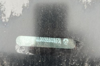 Pare boue arriere droit RENAULT TRAFIC 3