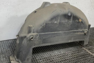 Pare boue arriere gauche RENAULT TRAFIC 3