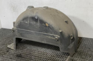 Pare boue arriere gauche RENAULT TRAFIC 3