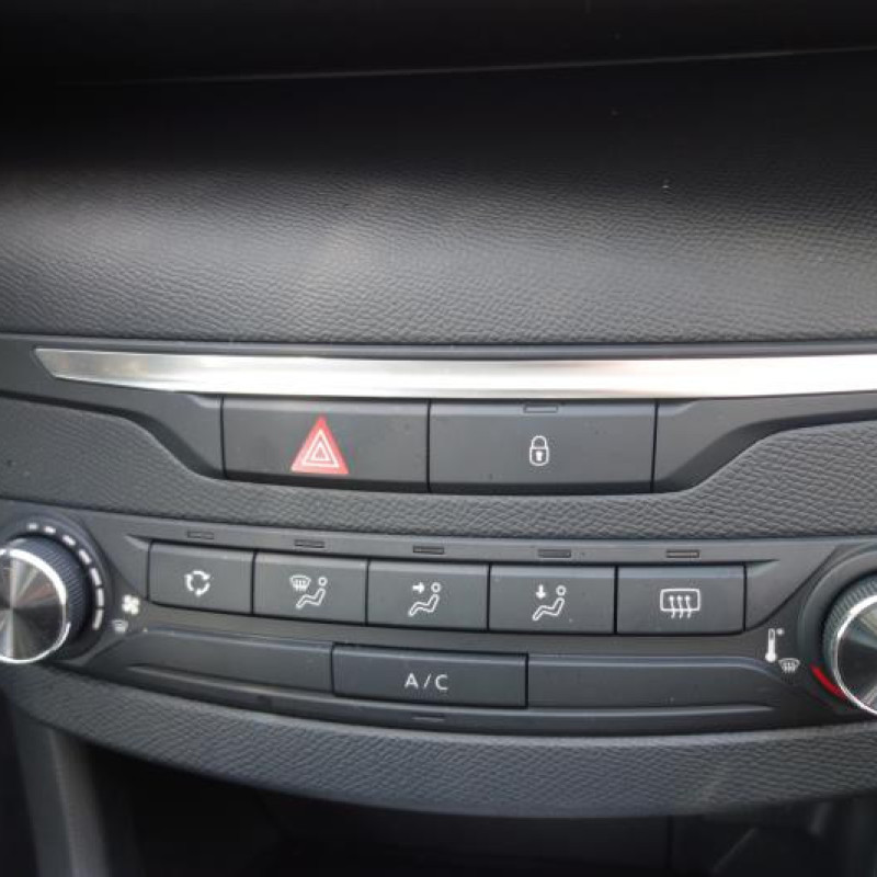 Moteur PEUGEOT 308 2 SW Photo n°8