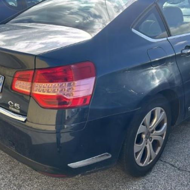 Moteur CITROEN C5 2 Photo n°8