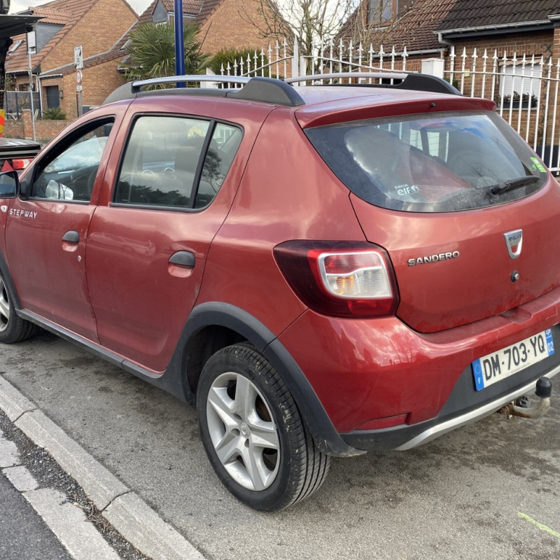 DACIA SANDERO 2 PHASE 1 1.5 BLUE DCI - 8V TURBO Photo n°2