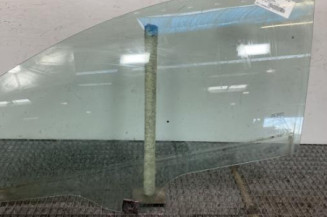 Vitre avant gauche FIAT GRANDE PUNTO Photo n°1
