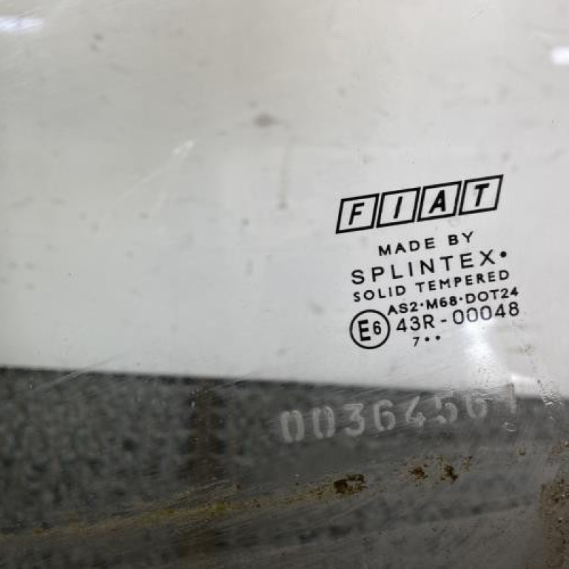 Vitre avant gauche FIAT GRANDE PUNTO Photo n°3