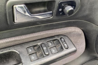 Vitre avant gauche VOLKSWAGEN BORA