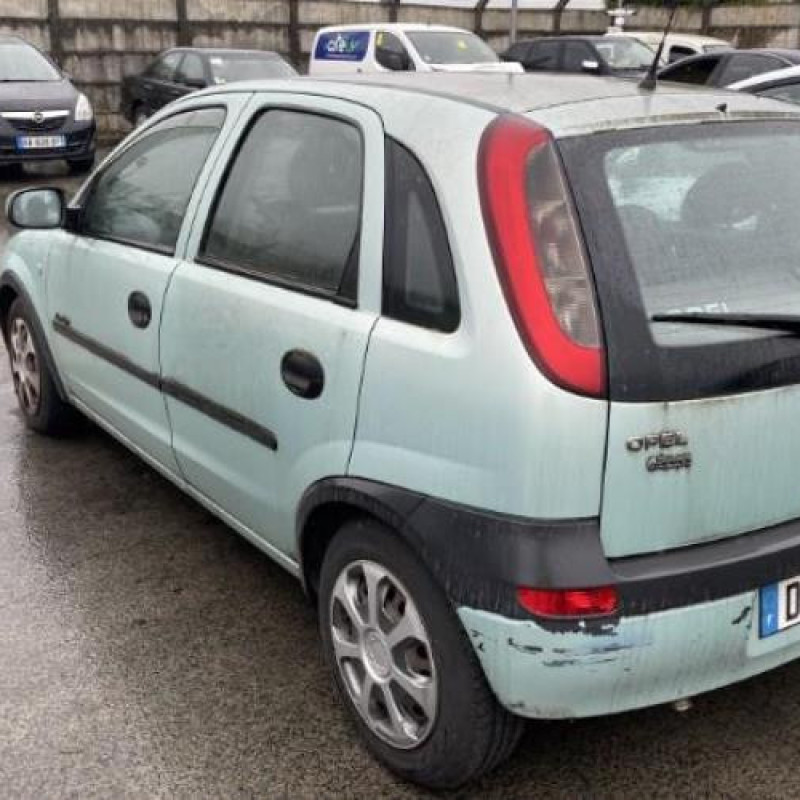 Pare choc avant OPEL CORSA C Photo n°8